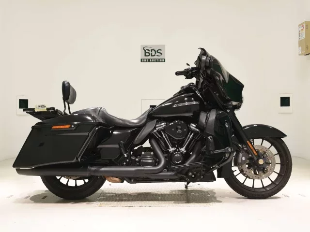 Harley-Davidson HARLEY FLHXS1870 лот № 7608 оценка 4  с аукциона в Японии