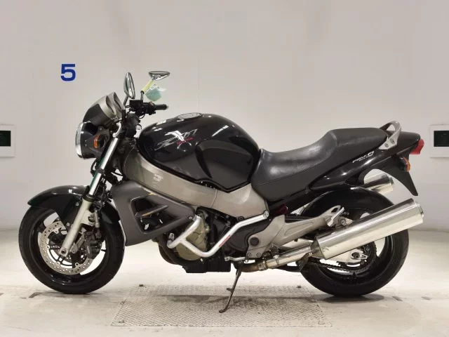 Honda X11