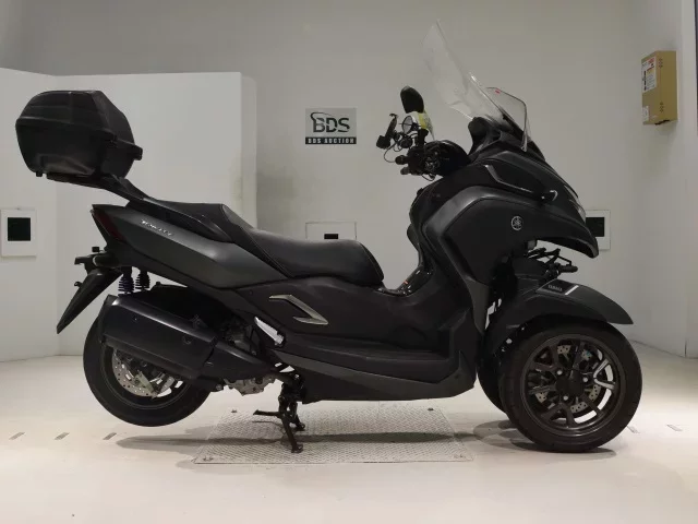 Yamaha TORI CITY 300 лот № 3002 оценка 4  с аукциона в Японии