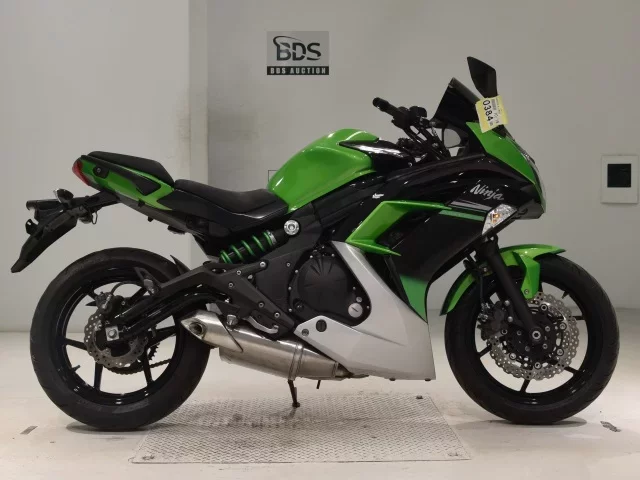 Kawasaki NINJA400 лот № 0384 оценка 5  с аукциона в Японии