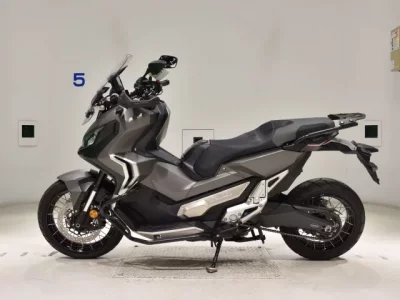 Honda X-ADV750 лот № 2806 оценка 6  с аукциона в Японии 2