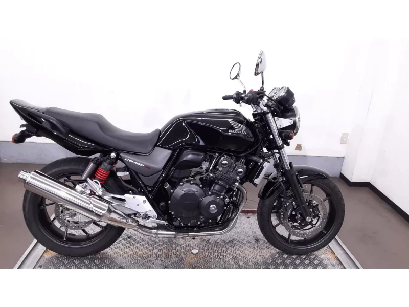 Honda CB400SFV-4ABS лот № 04016 оценка 4  с аукциона в Японии