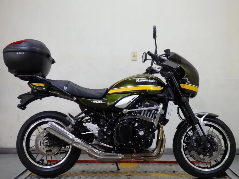 Kawasaki Z900RS лот № 04066 оценка 5  с аукциона в Японии