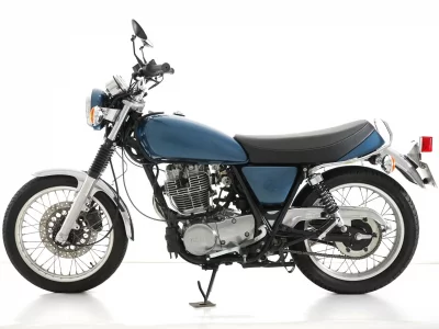 Yamaha SR400-1 лот № 00169 оценка 4  с аукциона в Японии 2