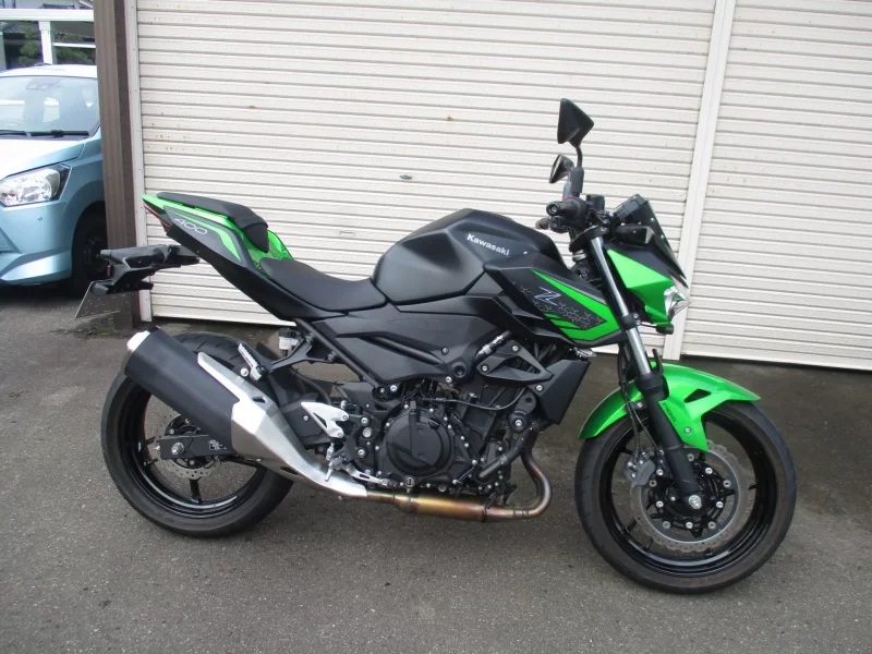 Kawasaki Z400 лот № 04180 оценка 5  с аукциона в Японии