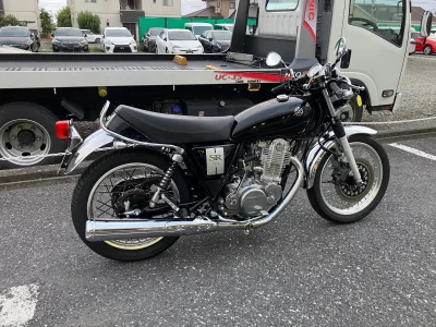 Yamaha SR400-1 лот № 04368 оценка 4  с аукциона в Японии 2