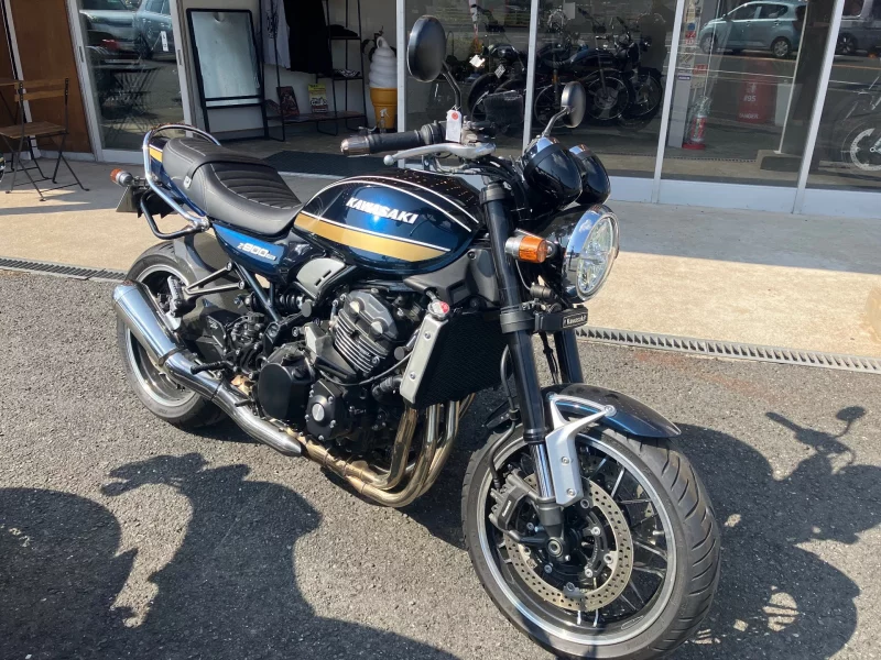 Kawasaki Z900RS лот № 04408 оценка 4  с аукциона в Японии