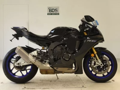 Yamaha YZF-R1M 2021