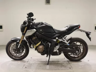 Honda CB650R лот № 5212 оценка 5  с аукциона в Японии 2