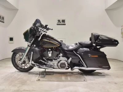 Harley-Davidson HARLEY FLHXSE1920CVO лот № 2598 оценка 5  с аукциона в Японии 2