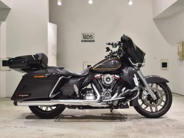 Harley-Davidson HARLEY FLHXSE1920CVO лот № 2598 оценка 5  с аукциона в Японии