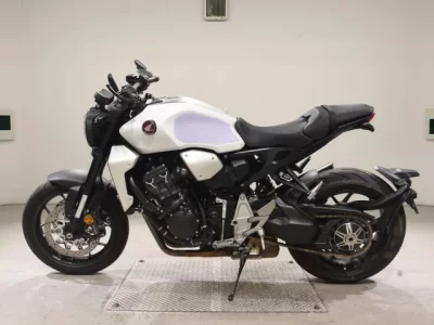 Honda CB1000R-2 лот № 7679 оценка 6  с аукциона в Японии 2