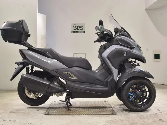 Yamaha TORI CITY 300 лот № 2677 оценка 4  с аукциона в Японии