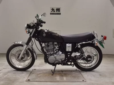 Yamaha SR400-5 лот № 2586 оценка 5  с аукциона в Японии 2
