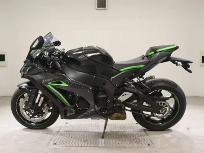 Kawasaki ZX-10RSE лот № 5142 оценка 5  с аукциона в Японии 2