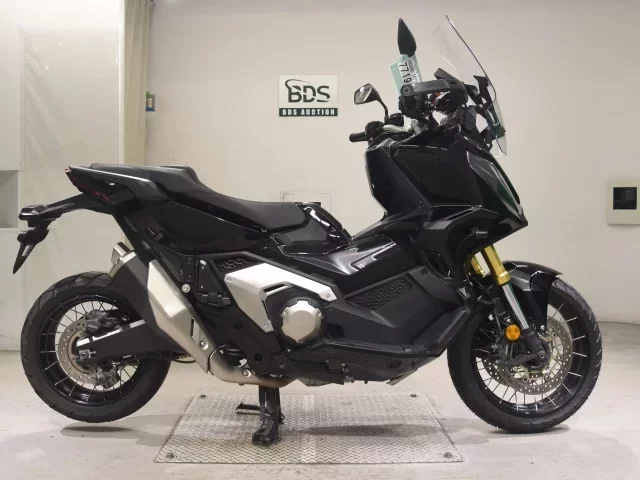 Honda X-ADV750-2 лот № 7719 оценка 5  с аукциона в Японии