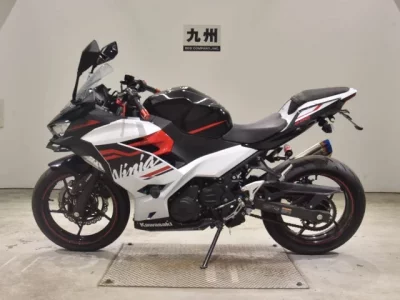 Kawasaki NINJA400-2 лот № 2675 оценка 5  с аукциона в Японии 2