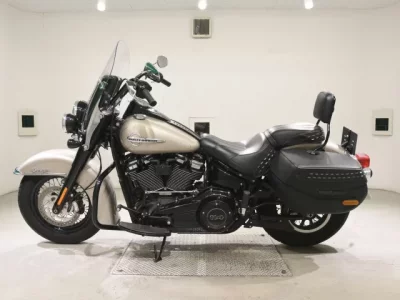 Harley-Davidson HARLEY FLHCS1870 лот № 7741 оценка 5  с аукциона в Японии 2