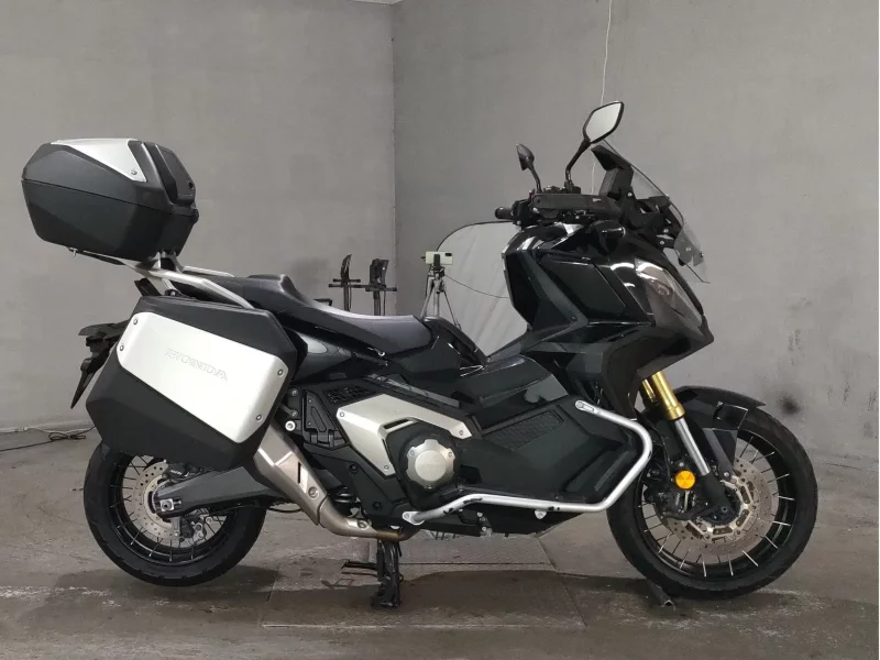 Honda X-ADV лот № 8036 оценка 4.5  с аукциона в Японии