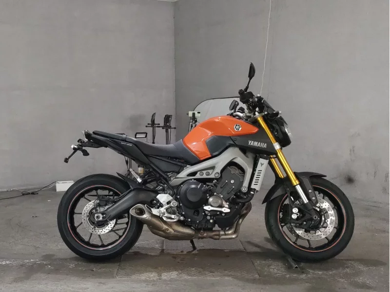Yamaha MT-09 лот № 8074 оценка 4  с аукциона в Японии