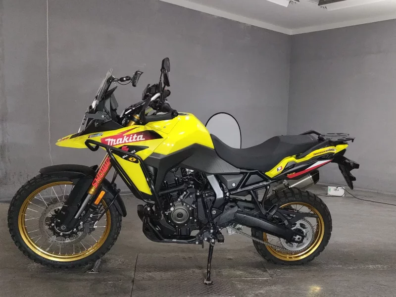 Suzuki V STROM 800DE