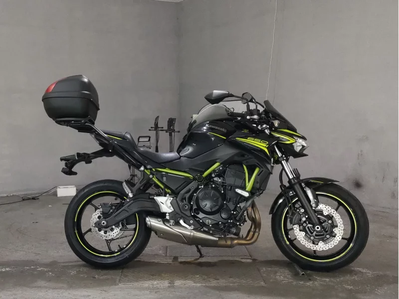 Kawasaki Z650 лот № 7149 оценка 5  с аукциона в Японии