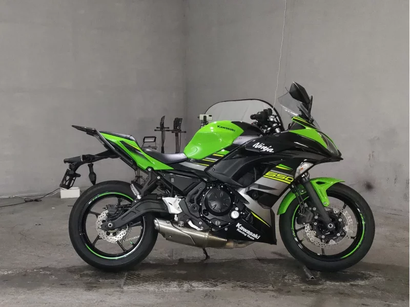 Kawasaki NINJA650 лот № 8156 оценка 4  с аукциона в Японии