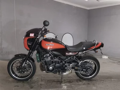 Kawasaki Z900RS лот № 7165 оценка 4  с аукциона в Японии 2