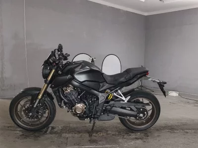 Honda CB650R лот № 8173 оценка 5  с аукциона в Японии 2