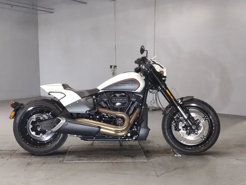 Harley-Davidson HARLEY FXDRS1870 лот № 5323 оценка 4  с аукциона в Японии
