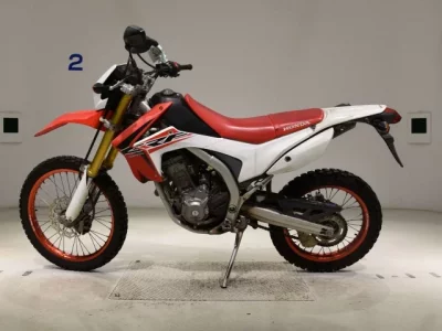 Honda CRF250L лот № 5081 оценка 4  с аукциона в Японии 2