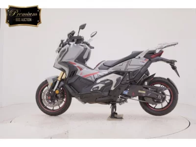 Honda X-ADV750-2 лот № 7524 оценка 4  с аукциона в Японии 2