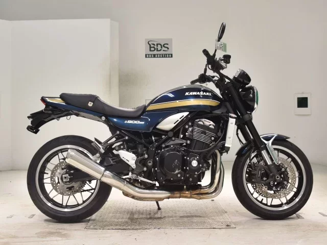 Kawasaki Z900RS лот № 2624 оценка 5  с аукциона в Японии