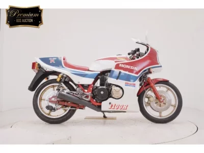 Honda CB1100R