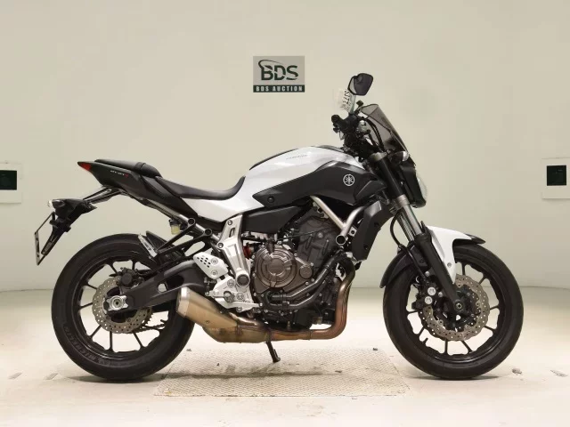 Yamaha MT-07 лот № 5377 оценка 5  с аукциона в Японии