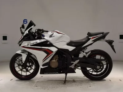 Honda CBR400R-2 лот № 0332 оценка 5  с аукциона в Японии 2