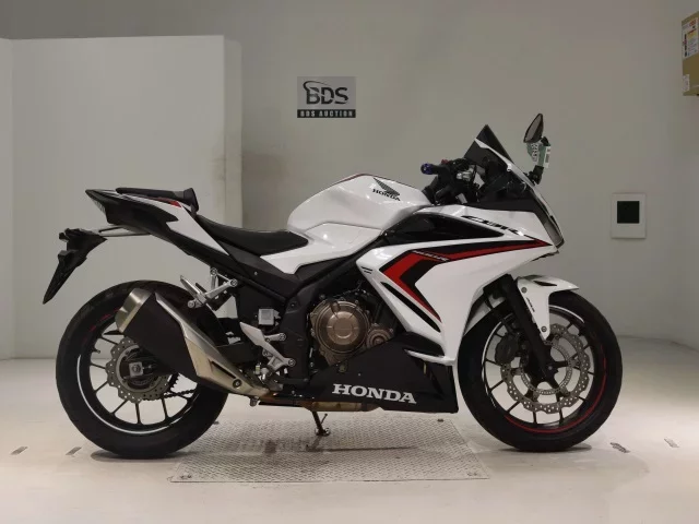 Honda CBR400R-2 лот № 0332 оценка 5  с аукциона в Японии