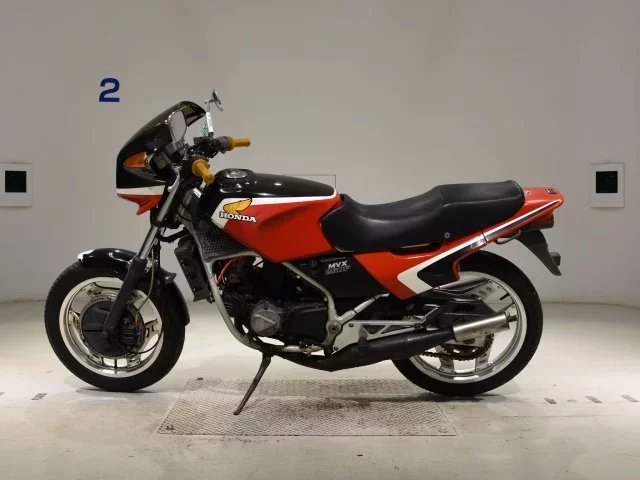 Honda MVX250F