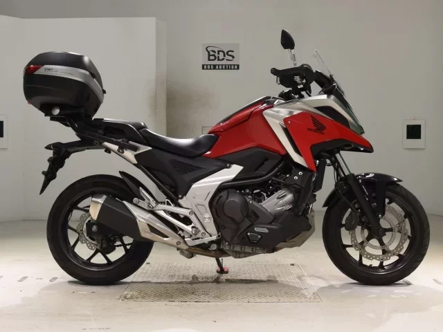 Honda NC750XD-3 лот № 7925 оценка 5  с аукциона в Японии