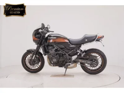 Kawasaki Z900RS лот № 2576 оценка 5  с аукциона в Японии 2