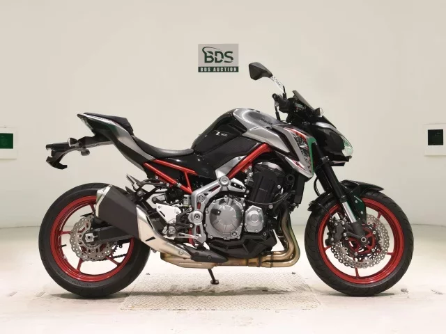 Kawasaki Z900-2 лот № 5385 оценка 4  с аукциона в Японии