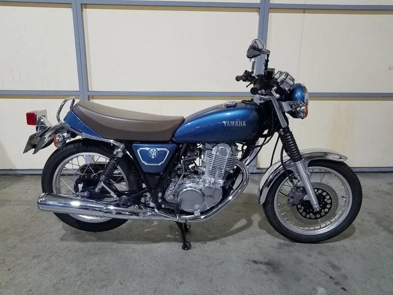 Yamaha SR400-1 лот № 02040 оценка 4  с аукциона в Японии