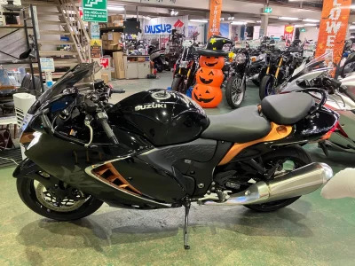 Suzuki Hayabusa лот № 04124 оценка 4  с аукциона в Японии 2