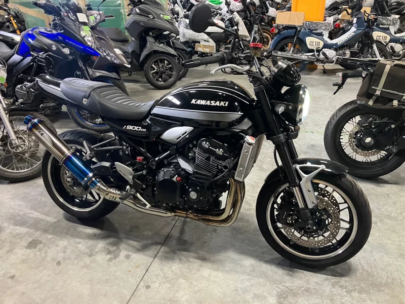 Kawasaki Z900RS лот № 00150 оценка 4  с аукциона в Японии