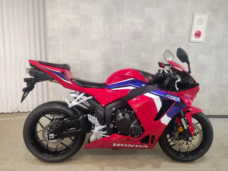 Honda CBR600RR ABS лот № 04314 оценка 5  с аукциона в Японии