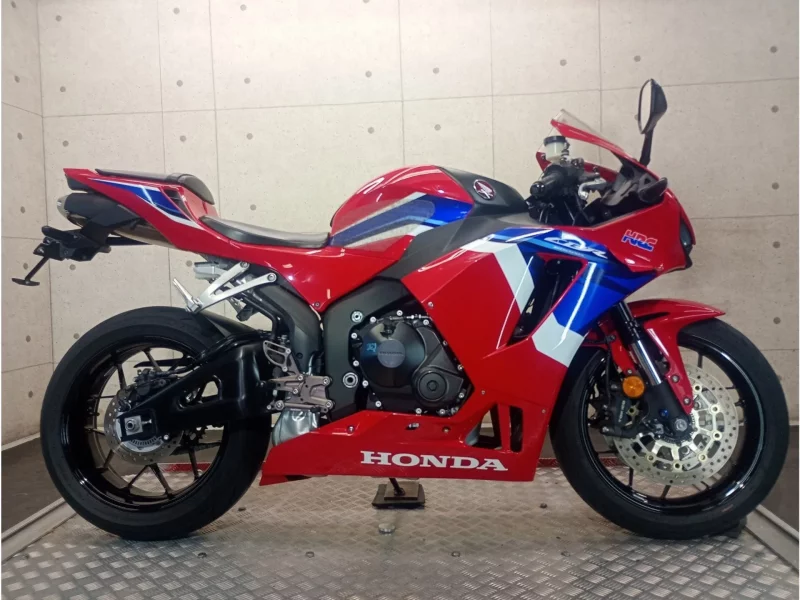 Honda CBR600RR ABS лот № 00399 оценка 4  с аукциона в Японии