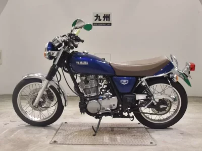 Yamaha SR400-5 лот № 2570 оценка 5  с аукциона в Японии 2