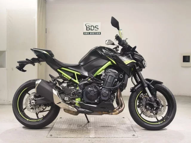 Kawasaki Z900-2 лот № 5287 оценка 5  с аукциона в Японии