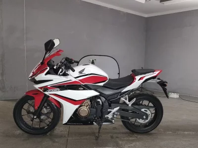 Honda CBR400R лот № 7065 оценка 4  с аукциона в Японии 2