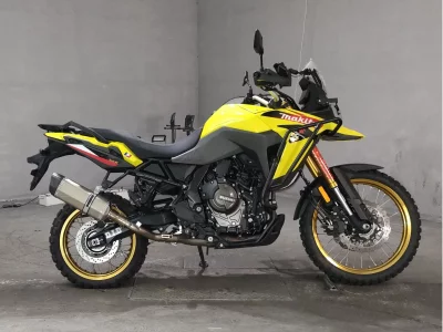 Suzuki V STROM 800DE